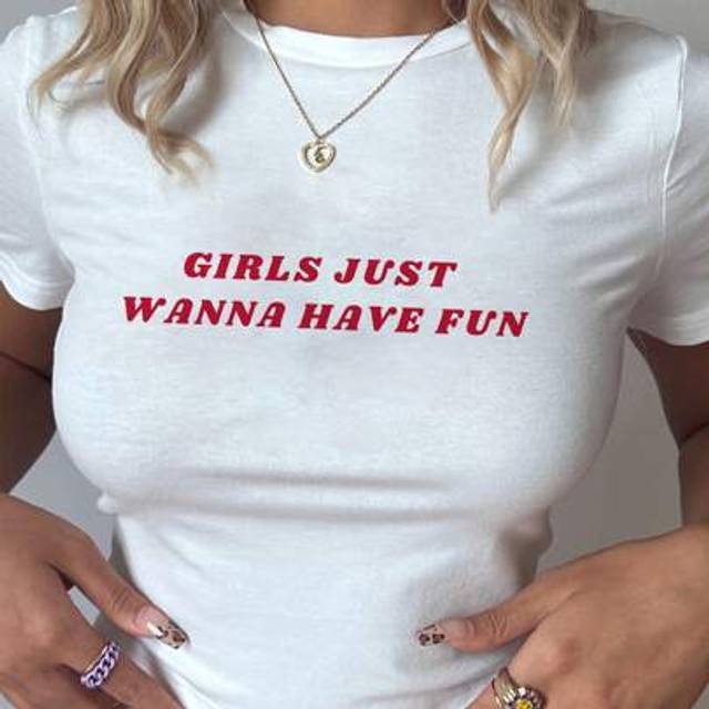 SHEIN Slogan &#34;Girls Just Wanna Have Fun&#34; Graphic Round Neck Short Sleeve Cropped Fitted T-Shirt, Casual & Simple Design, Suitable For Music Festival, Spring