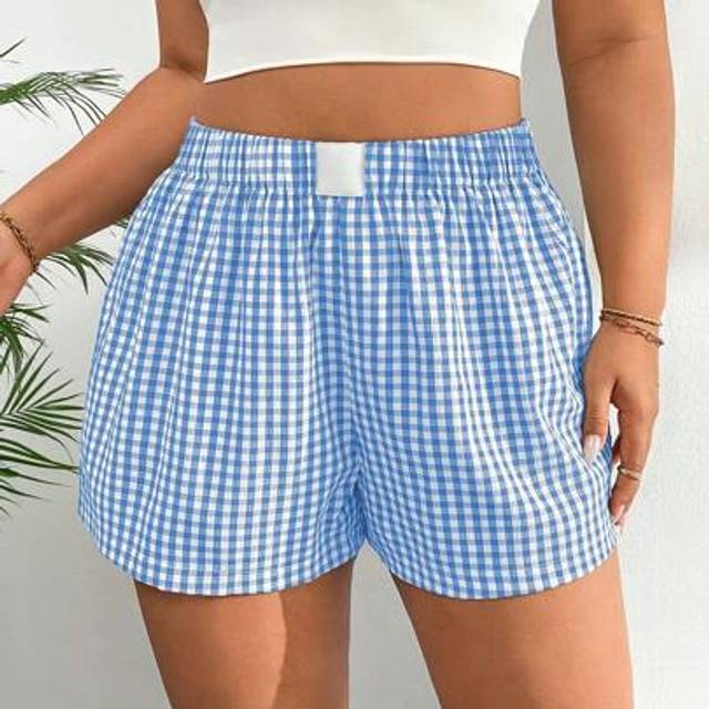 SHEIN Plus Size Plaid Shorts, Fashionable For Summer