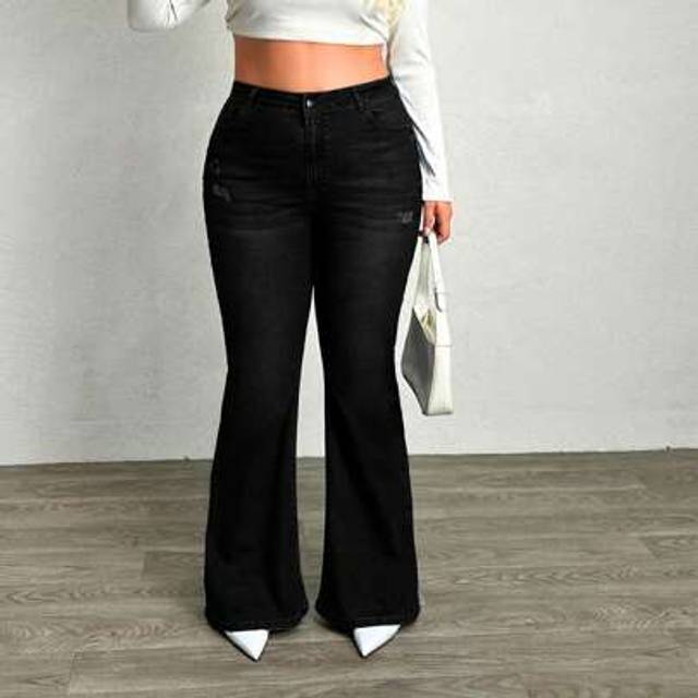 SHEIN 98% CottonHIGH RISE FLARE FIT DESTROYED PLUS SIZE WOMEN JEAN