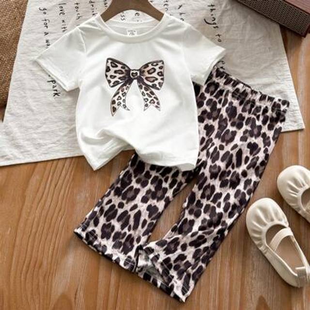 SHEIN Infant/Toddler Girls 2 Pieces Set: Leopard Print Bow Tee & Bell Bottom Pants, Casual, Comfortable, Fashionable Outfit For Baby Girls To Wear In Summer