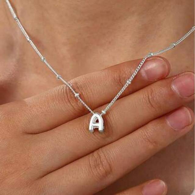 SHEIN Small Necklaces Chunky Alphabet Balloon 3D Letter Initials Gold Plated Pendant Necklace For Women Personalized Jewelry