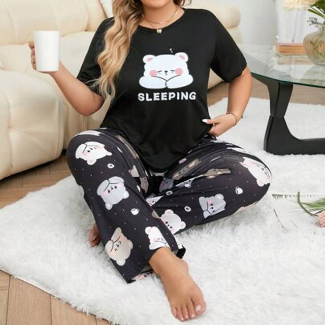 SHEIN Plus Size Leisure Cartoon Bear Print Pajamas Set