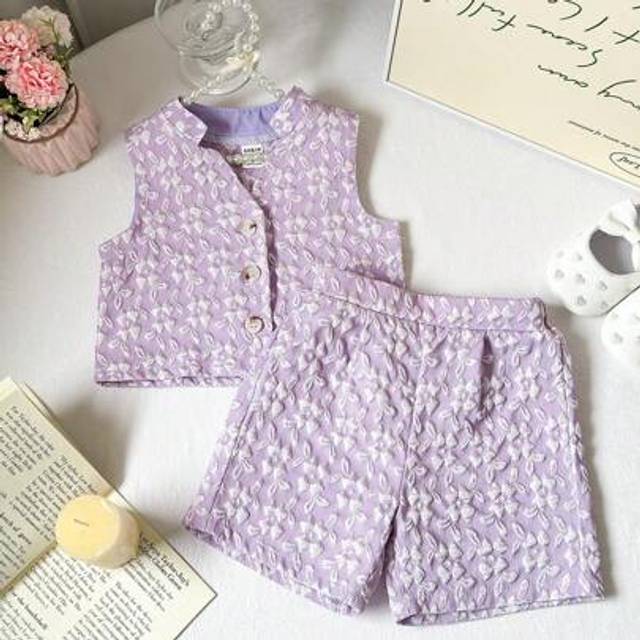SHEIN 2pcs/Set Baby Girl Infant Toddler 0-3 Years Old Elegant Fashion Floral Textured Fabric Stand Collar Sleeveless Jacket And Shorts Set
