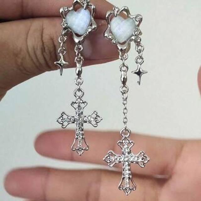 SHEIN Creative Y2K Style Crisscross Chain Heart Rhinestone Cross Earrings, Vintage Design Tassel Ear Studs For Sweet Teenage Girls Valentines,Mom,Mother,Mot