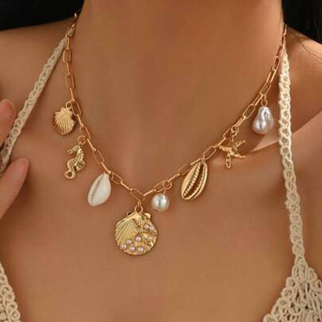 SHEIN 1pc Summer Nautical Style Multi Pendant Gold Chain Necklace, Fashion Beach Holiday Shell, Starfish, Seahorse Jewelry Clavicle Chain, Suitable For Dail