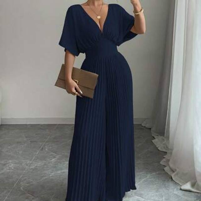 SHEIN Solid Color Plunging V-Neck Bat Wing Pleated Elegant Women&#39;s Jumpsuit