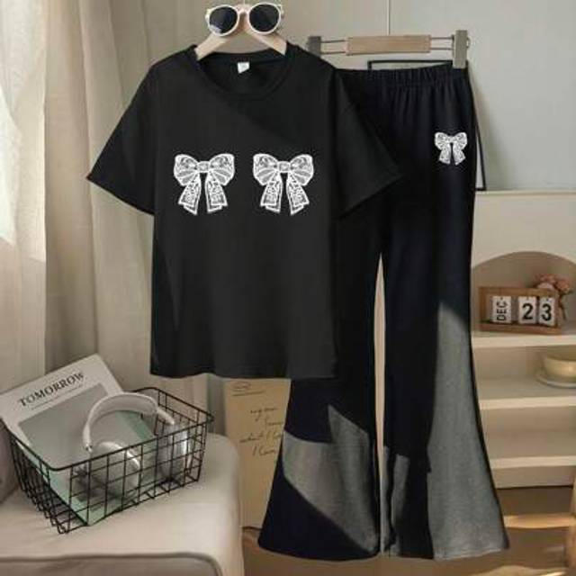 SHEIN Teenage Tween Girl Lace Bow Print Round Neck Short Sleeve T-Shirt With Knit Snug Fit Bell Bottoms Pants Elegant 2 Pieces Set