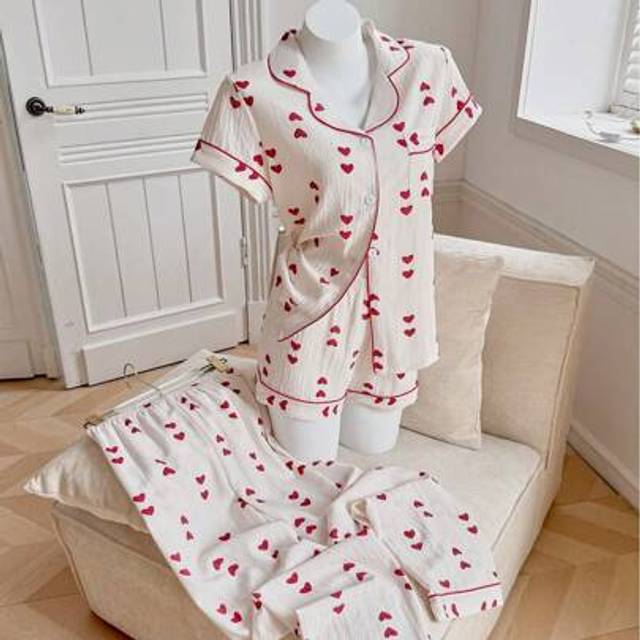 SHEIN Heart Print Lapel Short Sleeve Shorts Pajama Sets