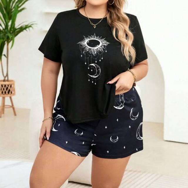 SHEIN Women&#39;s Plus Size Sun And Moon Print Short Sleeve And Shorts Pajama Set
