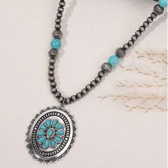 SHEIN 1pc Bohemian Style Carved And Inlaid Turquoise Luxury Vintage Necklace, Ideal Beach Holiday Accessories Gift For Women