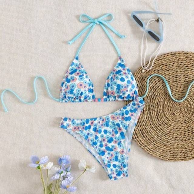 SHEIN Ladies&#39; Floral Print Patchwork Casual Cute Exposed Back Strap Hanging Neck Triangle Bikini Two Pieces Set, With Macron Colored Beads In The Middle, Su