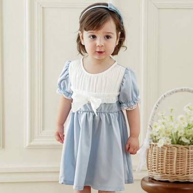 SHEIN Baby Girl Puffed Sleeve Blue Lace Princess Dress, Cute Style Suitable For Parties, Outings, And Photography