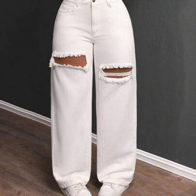 SHEIN Casual Versatile Plain Ripped Straight Leg Jeans