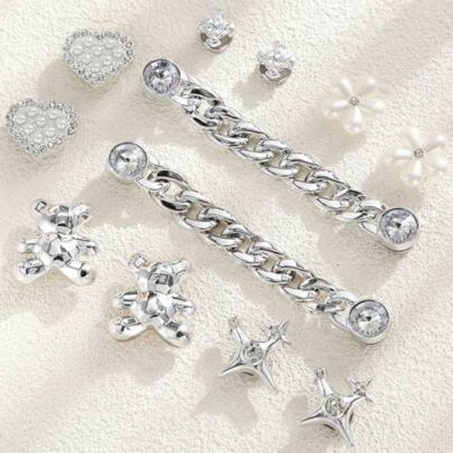 SHEIN 12Pcs Silver Shoe Charms Girly Charms Pearl Charms Shoes Accessories With Flower,Bear, Heart,Star And Chain For Women Flower Clog Shoes Decoration Jew
