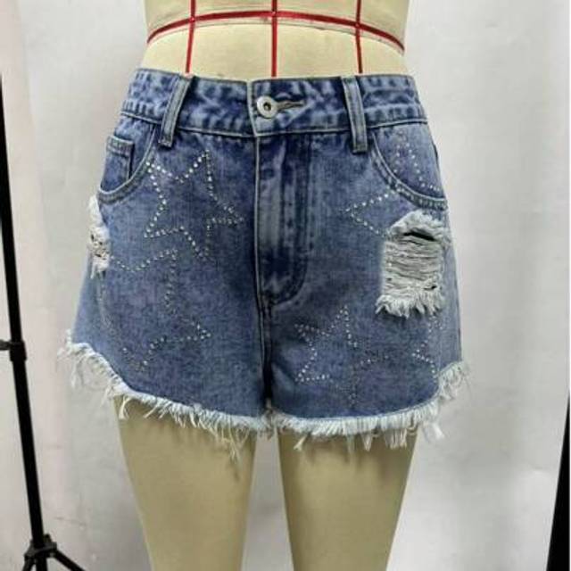 SHEIN Fashionable Frayed Distressed Studded Women&#39;s Denim Shorts, Great For Travel And Vacation