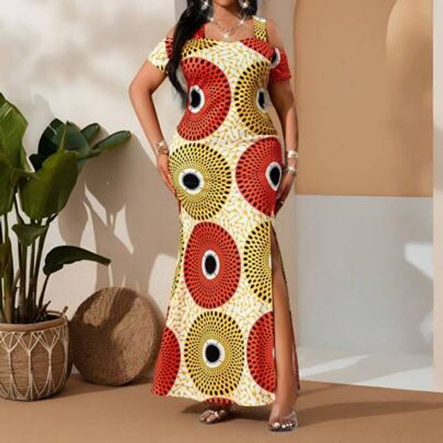 SHEIN ÂPlus Size Women Cold-Shoulder Floral Print Bodycon Elegant Dress For Commuting Spring And Summer Casual Beach Spaghetti Strap Ball Gown Cami Dress P