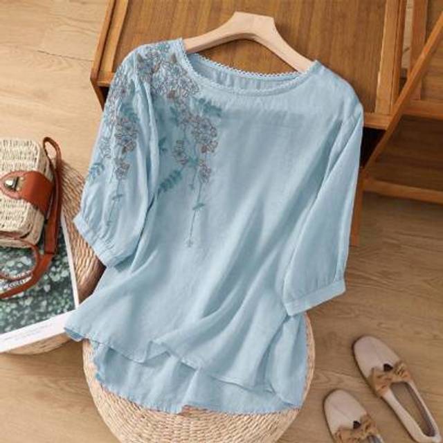 SHEIN Women&#39;s Embroidered Loose Boho Vintage Blouse, Spring/Summer Casual Tops
