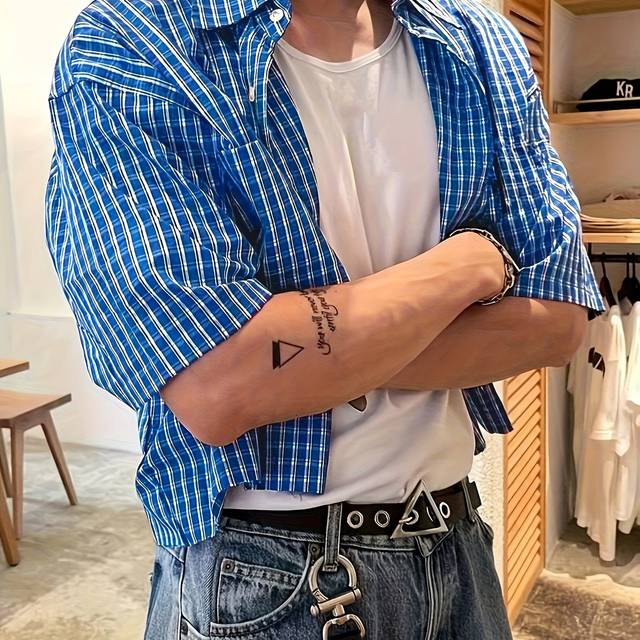 TEMU Men's Casual Short Sleeve Button-up Shirt - Black & White Striped, Comfortable Summer Style, Regular Fit, Non-stretch Fabric, Casual Attire, Everyday Shirt | Striped Pattern Shirt |