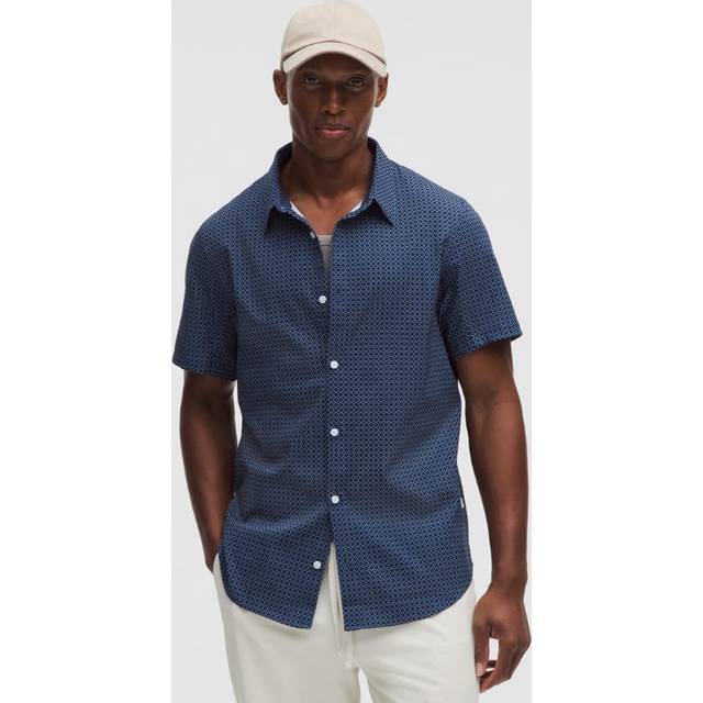 lululemon – Airing Easy Kurzarm-Shirt für Männer – Größe M in Dotted Link Starch Blue Club Blue