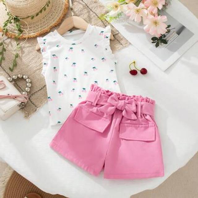 SHEIN Girls Toddler Cute Cherry Print Round Neck Sleeveless Top And Loose Straight Shorts With Belt, 2pcs Casual Holiday Suit For Summer