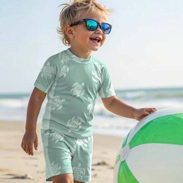 SHEIN Young Boy Casual Cute Cartoon Turtle Print Snug Fit Round Neck Short Sleeve T-Shirt & Tight Shorts Swimming Suit, Suitable For Summer