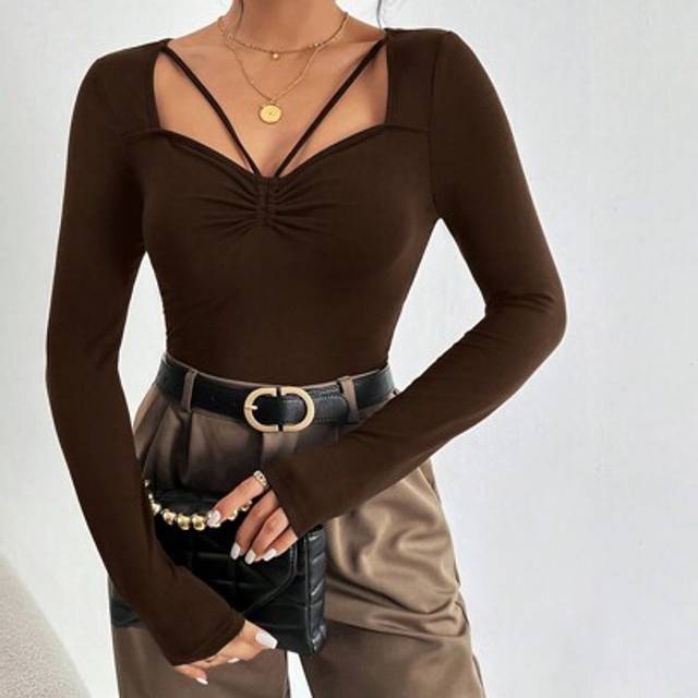 SHEIN Women&#39;s Sweetheart T-shirt With Ruched Bust