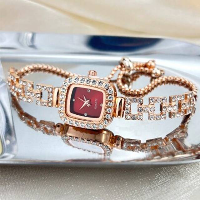 SHEIN 1pc Women&#39;s Red Square Dial Rhinestone Decorated Analog Quartz Wrist Watch With Adjustable Strap, Hip Hop Style