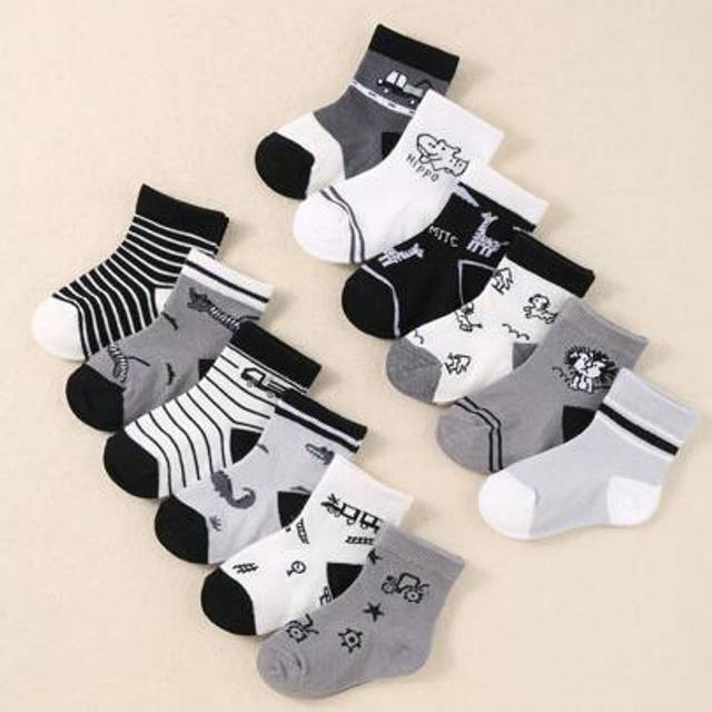 SHEIN 12 Pairs Of Baby Jacquard Socks With Small Truck And Stripe Patterns On The Ankles. They Are Simple, Casual And Sporty Socks Suitable For Baby Boys, A
