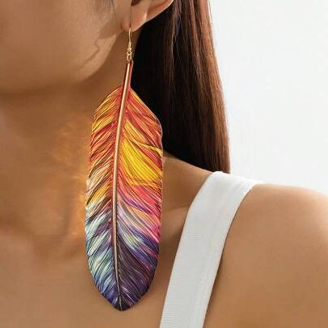 SHEIN 1 Pair Fashion Exaggerated Geometric Feather Textured Leaf Design Dangle Earrings, Women Holiday Party Gift