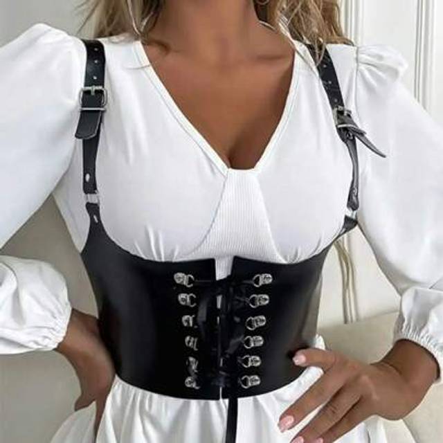 SHEIN 1pc Women&#39;s Black Gothic Style PU Leather Waist Belt, Torso Band Accessories For Festivals And Daily Outfits Women Corset Belt For Dress,Waist Trainer