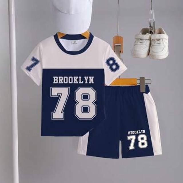 SHEIN 1 Set Young Boy Sports Style T-Shirt & Shorts Set, &#34;BROOKLYN 78&#34; Text & Number Print, Lightweight For Daily Sportswear, Spring/Summer Boy Athletic Out