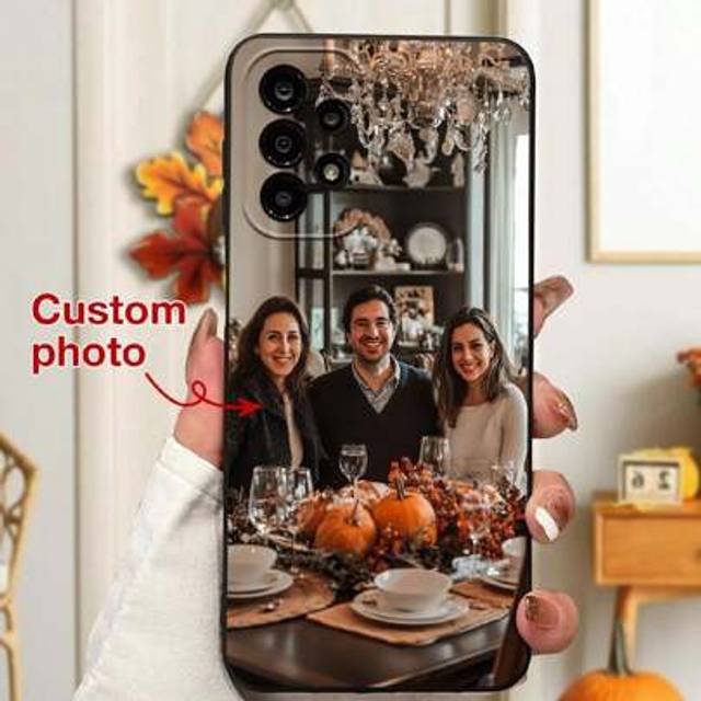 SHEIN 1pc Personalized Thanksgiving Family Portrait/Children/Couple/Pet Phone Case, Shock-Proof Black Phone Case For S24 Ultra/A55/A35/A6/A16 Android Smartp