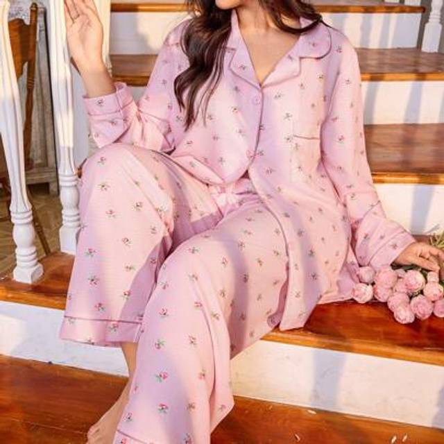 SHEIN 2pcs Plus Size Women Ditsy Floral Pocket Long Sleeve Top And Long Pants Pajama Set, Spring/Summer/Autumn, Vacation