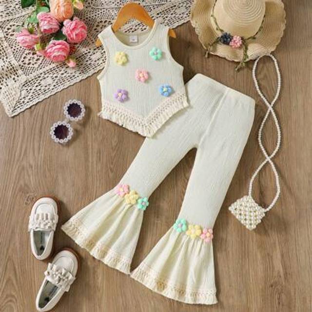 SHEIN 2pcs Young Girl Girls Pleated Chiffon Decorated With 3D Flower Trim Sleeveless Top And Flared Pants Set