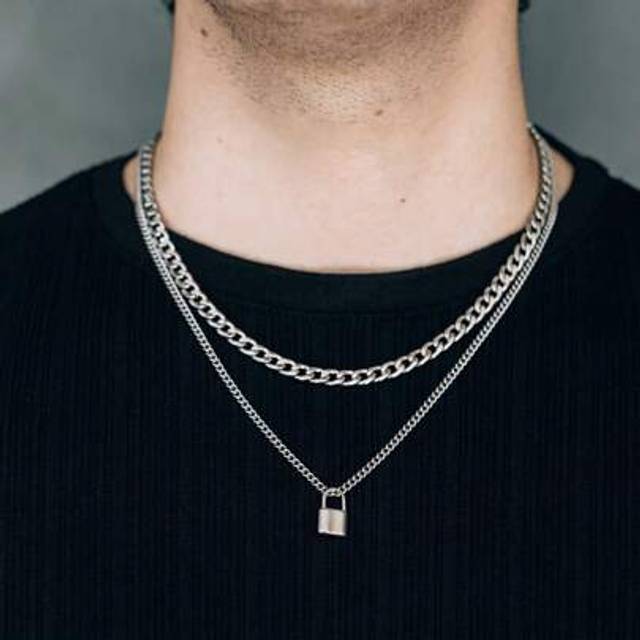 SHEIN 1pc Men&#39;s Stainless Steel Padlock Pendant Multi-Layer Chain Necklace, Men&#39;s Hip Hop Necklace, Holiday Gift, Suitable For Everyday Wear