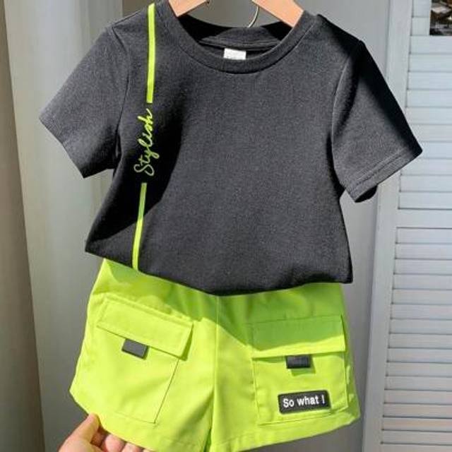 SHEIN 2pcs Baby Letter Pattern Knit Soft Round Neck Short Sleeve Top And Elastic Waist Shorts Set For Babies