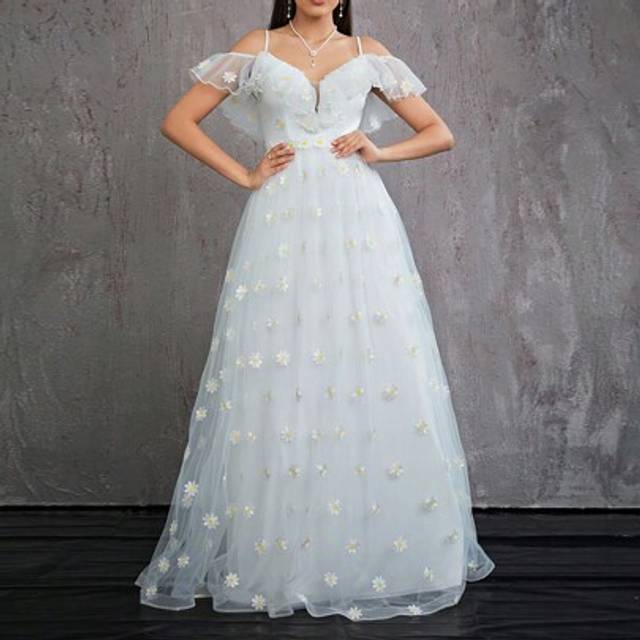 SHEIN Mgiacry V-Neck Spaghetti Strap Embroidered Lace High Slit Flared Bridal Shower Dress Wedding Dress