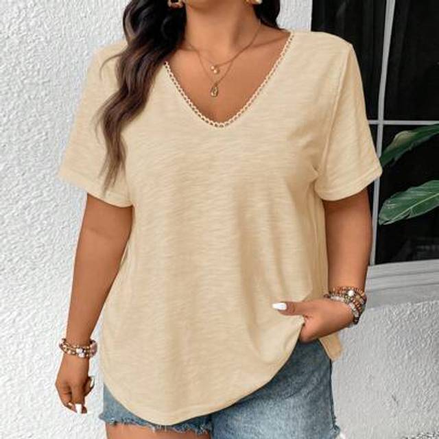 SHEIN Plus Size Women V-Neck Lace Detail Buttoned Back T-Shirt