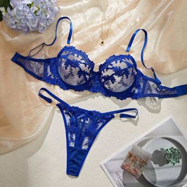 SHEIN 2pcs/Set Blue Women Embroidery Romantic Seductive Lingerie Set