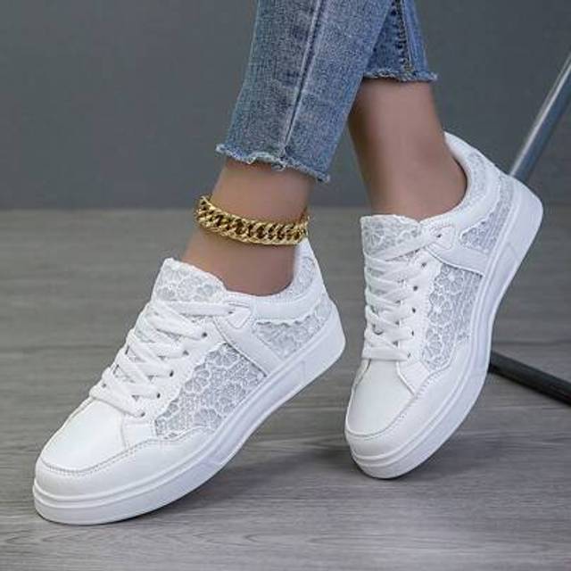 SHEIN Women&#39;s Casual Sneakers Fashion Streetwear Small White Shoes Lightweight Skate Shoes