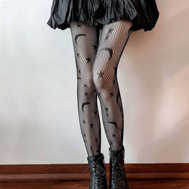 SHEIN 1pc Women&#39;s Black Personality Star & Moon Pattern Mesh Tights, Fashionable Sexy Streetwear Fishnet Stockings