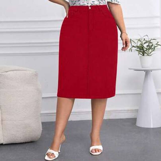 SHEIN Plus Size Women&#39;s Pocketed Straight Casual Elastic Denim Skirt