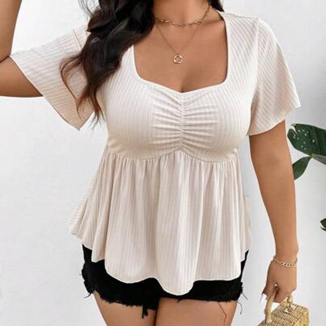 SHEIN Plus Size Women Solid Color Ruched Short Sleeve Ruffle Hem Boho/Bohemian Short Sleeve Top T-Shirt