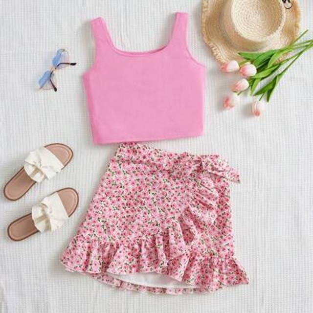 SHEIN Tween Girl 2pcs/Set Casual Simple Comfy Crew Neck Sleeveless Ruffle Hem Crop Top And Skirt