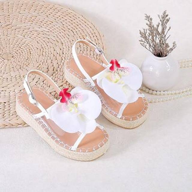 SHEIN 1 Pair Girls Cute Floral Rope Thick Sole Casual Hook And Loop Sandals, Suitable For Summer