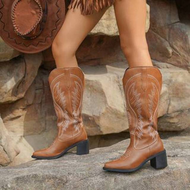 SHEIN Women&#39;s Cowboy Boots, Over-The-Knee Wide Calf Boots With Classic Embroidery, One-Piece Pointed Toe Chunky Heel Fashionable Vintage Classic Shaft Tall