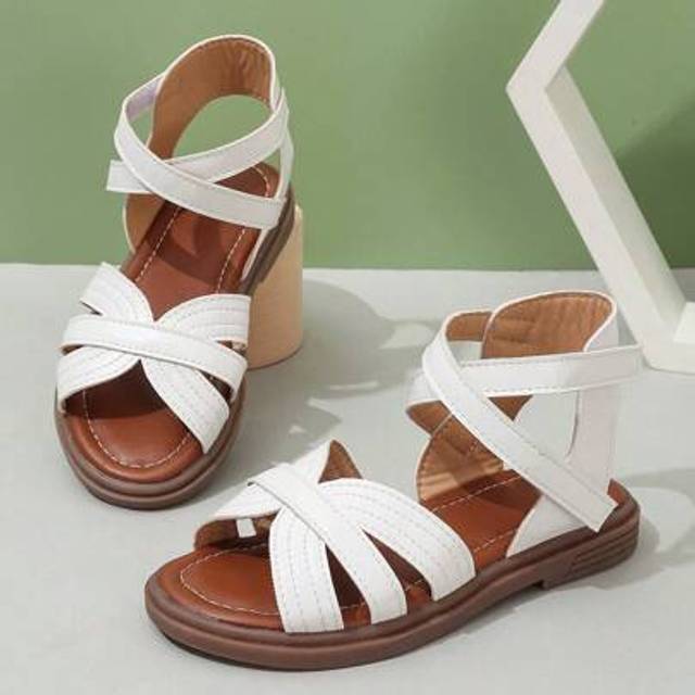 SHEIN 1 Pair Girls Hollow PU Strap Decor Flat Cute Sandals, Suitable For Summer