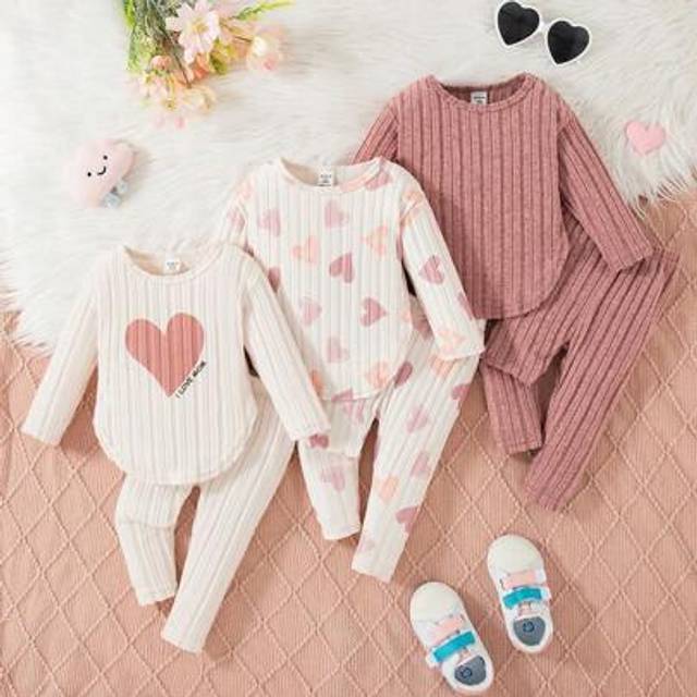 SHEIN 3pcs/Set Newborn Baby Girls Autumn/Winter Round Neck Fuzzy Rib Long Sleeve Top, Heart Print Legging Pants, Casual Homewear Fashion Outfit