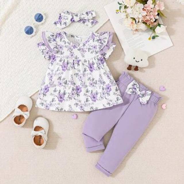 SHEIN Baby Girl Floral Print Short Cap Sleeve Smocked Top & Solid Color Bowknot Straight Leg Pant Set, Cute