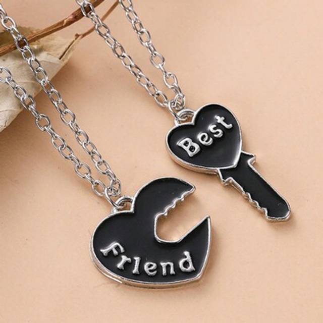 SHEIN 2 Pieces Of Best Friend Simple And Personalized Best Friend Lock Key Love Creative Splicing Best Friend Sister Pendant Necklace. Can Be Used As Holida